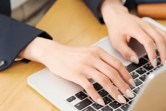 パソコン入力作業メージ