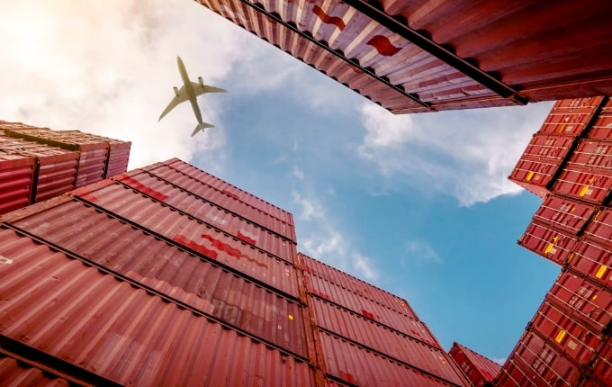 外の化粧品輸入代行